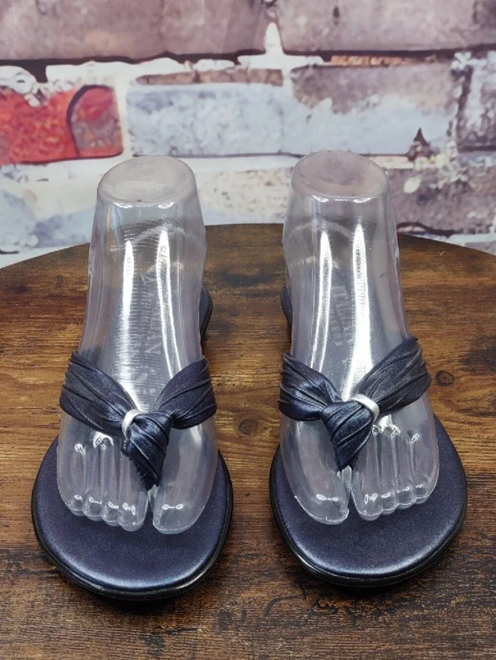 Italian Shoemakers Knot-Front Leather Thong Sandals